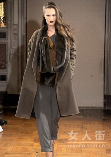 Anne Valerie Hash 巴黎女装新品发布